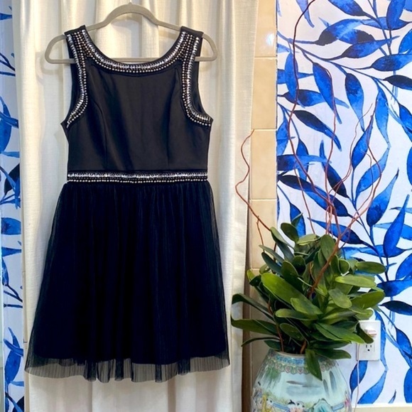Girls Love Reign Black Beaded Embroidered Cocktail/Prom Dress Size 11 - Picture 1 of 7